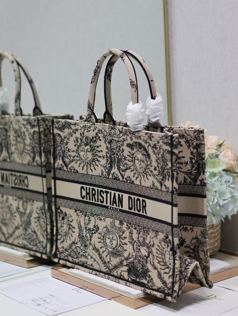 Christian Dior Shopping Bags